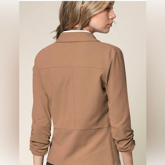 LIKE NEW Lock and Love Women 3/4 Sleeve Blazer. - Picture 3 of 9